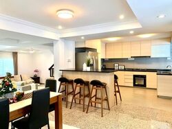Charlton Park (D19), Semi-Detached #535342381